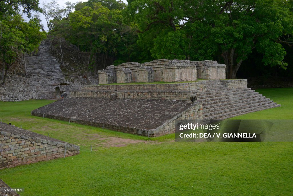Buildings in the north square, Copan