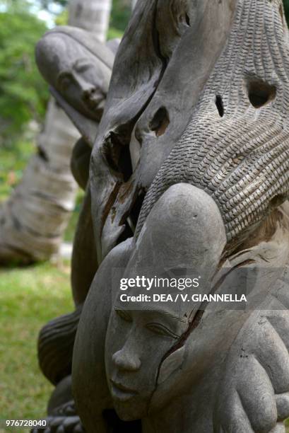 Sculpture crafted on a wooden trunk, Nosy Be, Madagascar.