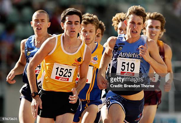 Todd Wakefield of NSW leads the pack in the Boys 1500 metre Under 20 during day three of the 2010 Australian Junior Championships at Sydney Olympic...