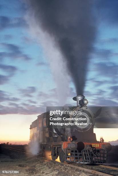 The definitive goods/mixed traffic engine of the late Victorian and Edwardian Britain was the inside cylinder 0-6-0. Similar engines were exported to...