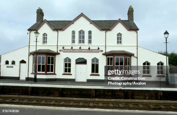 The railway station at Llanfairpwllgwyngyllgogerychwyrndrobwllllantysiliogogogoch. C2002, United Kingdom.