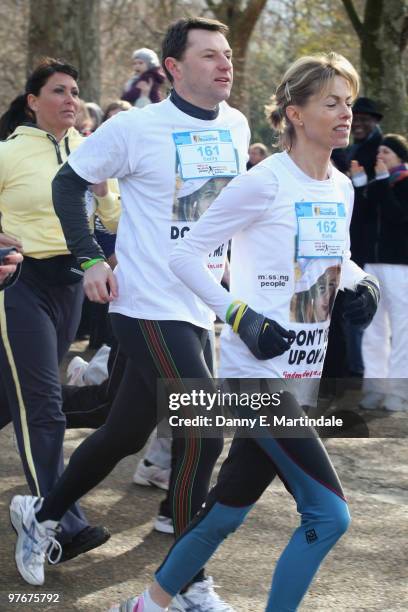 Kate McCann and Gerry McCann during the Miles For Missing People run held in Hyde Park on March 13, 2010 in London, England.