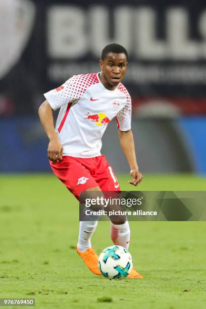 April 2018 Germany, Leipzig: German Bundesliga football, RB Leipzig vs Bayer Leverkusen at the Red Bull Arena: Leipzig's Ademola Lookman in action....