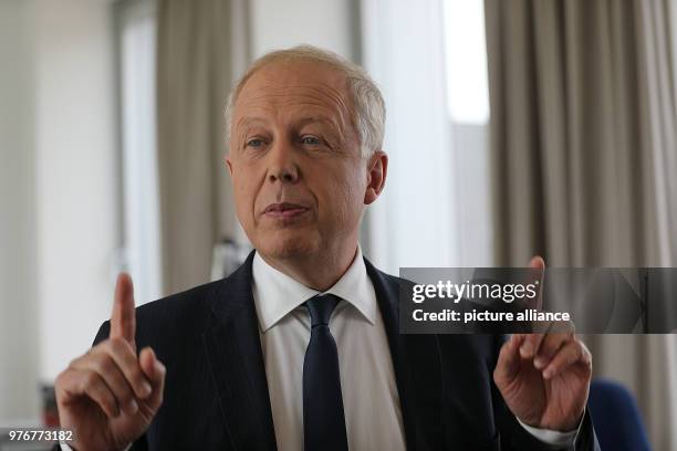 Germany, Cologne: Tom Buhrow, director of Westdeutscher Rundfunk, WDR, speaking during an interview. Photo: Oliver Berg/dpa