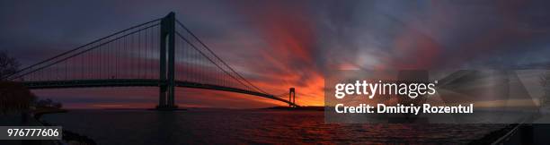 verrazano bridge at sunset, new york city, new york state, usa - verrazano stock pictures, royalty-free photos & images