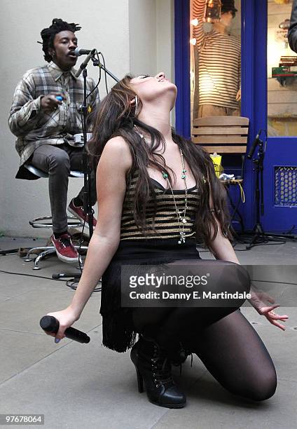 Gabriella Cilmi performs at Music for Mums, in support of Marie Curie in Covent Garden on March 13, 2010 in London, England.