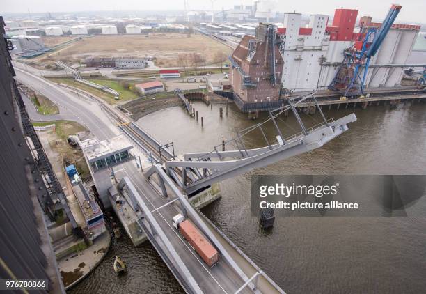 April 2018, Hamburg, Germany: View of the Rethe bascule bridge from the Rethe Lifting Bridge. The Hamburg Port Authority presented Port's current...