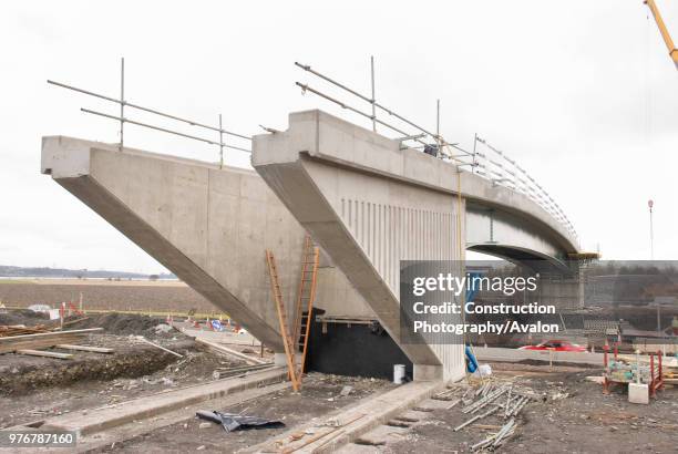 Composite over bridge showing the wing walls.