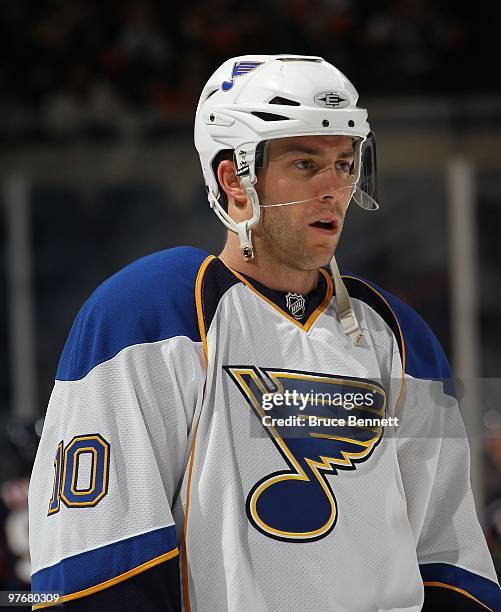 Andy McDonald of the St. Louis Blues skates against the New York Islanders at the Nassau Coliseum on March 11, 2010 in Uniondale, New York.