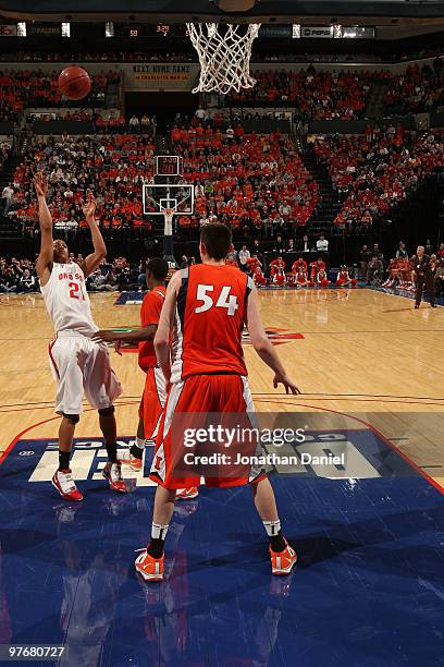 Guard Evan Turner of the Ohio State Buckeyes takes a shot against the Illinois Fighting Illini in overtime of the semifinals in the Big Ten Men's...