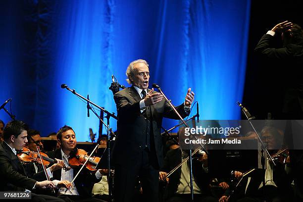 Tenor Jose Carreras performs during his concert at Arena Monterrey in March 12, 2010 in Monterrey, Mexico.