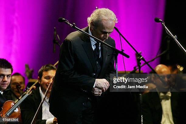 Tenor Jose Carreras performs during his concert at Arena Monterrey in March 12, 2010 in Monterrey, Mexico.