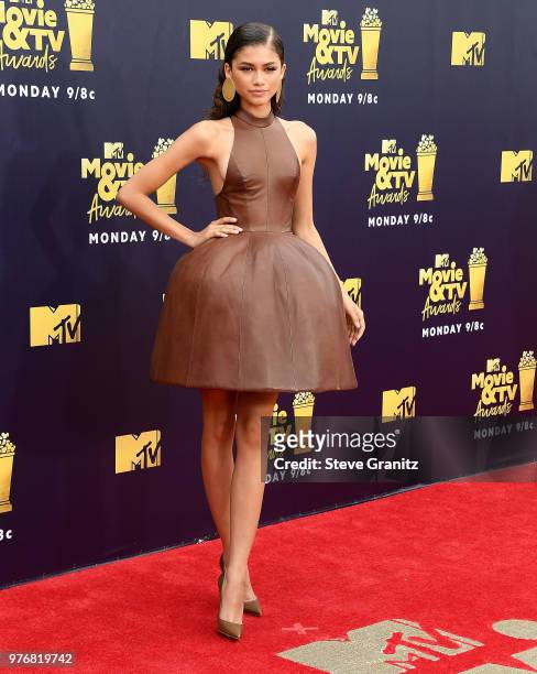 Zendaya arrives at the 2018 MTV Movie And TV Awards at Barker Hangar on June 16, 2018 in Santa Monica, California.