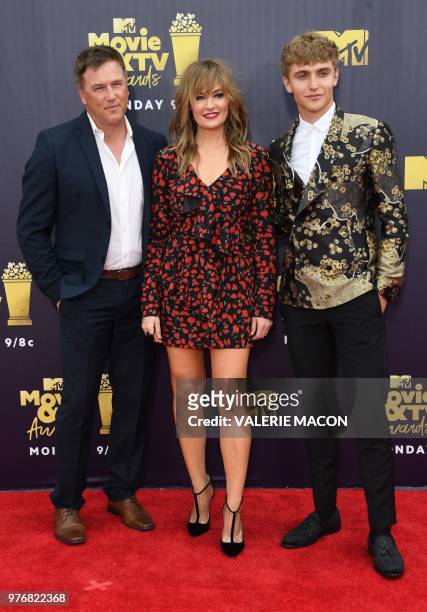 Actors Hart Denton , Madchen Amick, and Lochlyn Munro attend the 2018 MTV Movie & TV awards, at the Barker Hangar in Santa Monica on June 16, 2018. -...