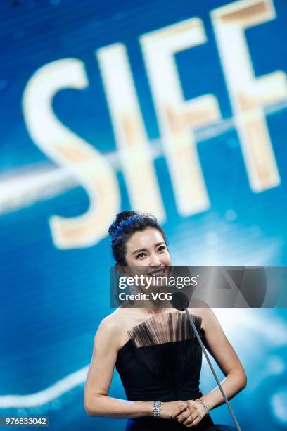 Chinese actress Li Bingbing attends the opening ceremony of the 21st Shanghai International Film Festival at Shanghai Grand Theatre on June 16, 2018...