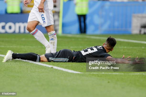 Meza suffers a penalty during a match between Argentina and Iceland valid for the first round of Group D of the 2018 World Cup, held at the Spartak...