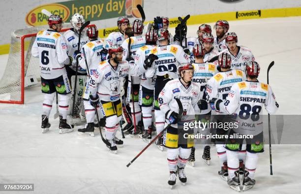 April 2018, Germany, Munich: Ice hockey, German Ice Hockey League , EHC Red Bull Munich vs Eisbaeren Berlin, championship match, finals at the...