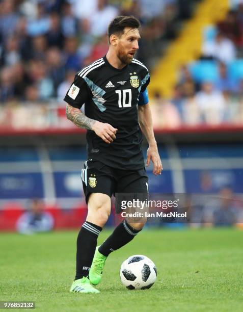 Lionel Messi of Argentina controls the ball during the 2018 FIFA World Cup Russia group D match between Argentina and Iceland at Spartak Stadium on...