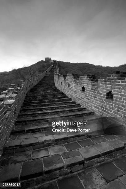 mutianyu valley, great wall of china - mutianyu stock pictures, royalty-free photos & images