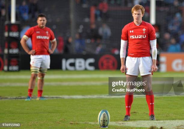 Patchell Rhys Patchell Photos and Premium High Res Pictures - Getty Images