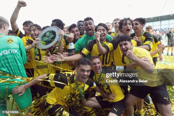 Players of Borussia Dortmund celebrate winning the B Juniors German Championship after the final match between FC Bayern Muenchen U17 and Borussia...