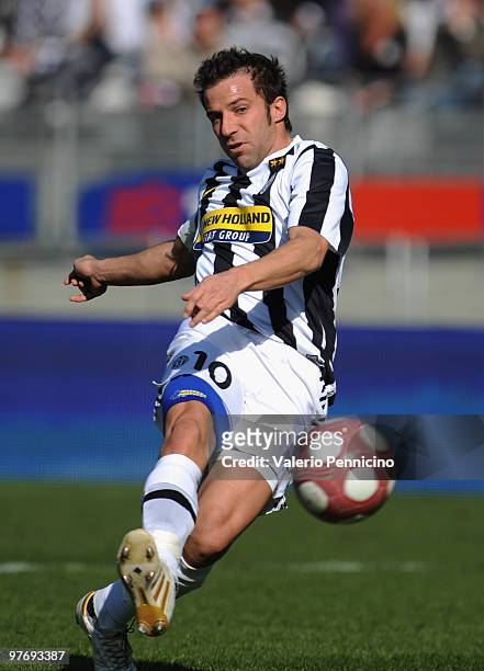 Alessandro Del Piero of Juventus FC scores his second goal during the Serie A match between Juventus FC and AC Siena at Stadio Olimpico di Torino on...