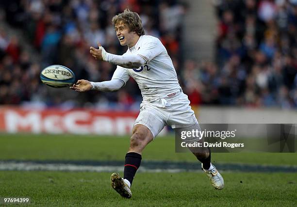 Matthew Tait of England in action during the RBS Six Nations Championship match between Scotland and England at Murrayfield Stadium on March 13, 2010...