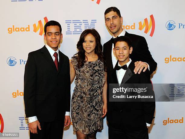 Actress Rosie Perez , President of GLAAD Jarrett Barrios and guests attend the 21st Annual GLAAD Media Awards at The New York Marriott Marquis on...