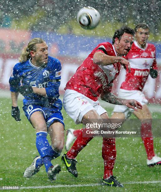 Martin Jiranek of FC Spartak Moscow battles for the ball with Andriy Voronin of FC Dynamo Moscow during the Russian Football League Championship...
