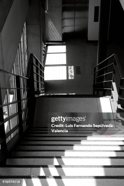 arquitectura de luces - arquitectura stock pictures, royalty-free photos & images