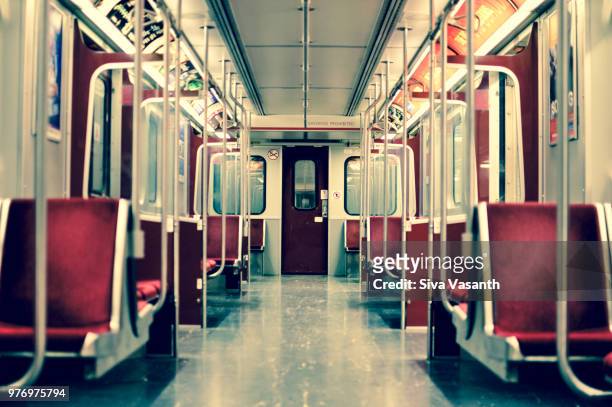 metro - vagone foto e immagini stock