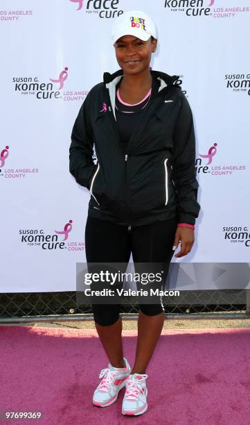 Actress Nia Long arrives at the 14th Annual Susan G. Komen LA County Race For The Cure on March 14, 2010 in Los Angeles, California.