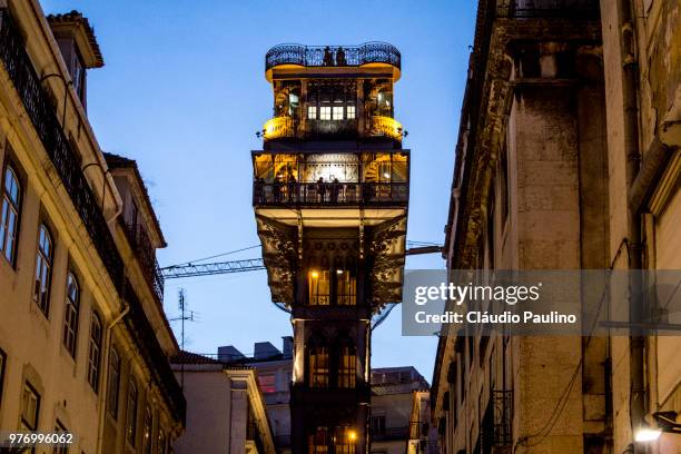 elevador de santa justa - lisboa - elevador de santa justa stock-fotos und bilder