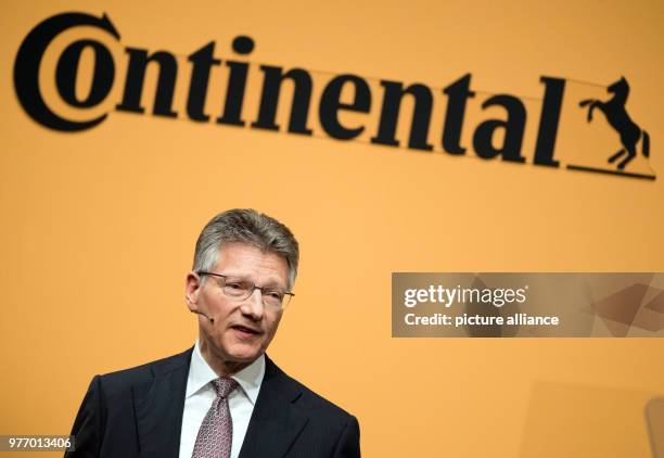 April 2018, Germany, Hannover: Elmar Degenhart, CEO of Continental AG, speaking at the Continental AG annual general meeting in the Hannover Congress...