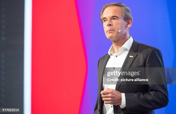 April 2018, Germany, Renningen: volkmar Denner, CEO of Robert Bosch, delivers a speech during the financial statement press conference of Robert...