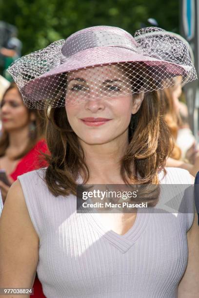 Model Stephanie Seymour attends the Prix de Diane Longines 2018 at Hippodrome de Chantilly on June 17, 2018 in Chantilly, France.