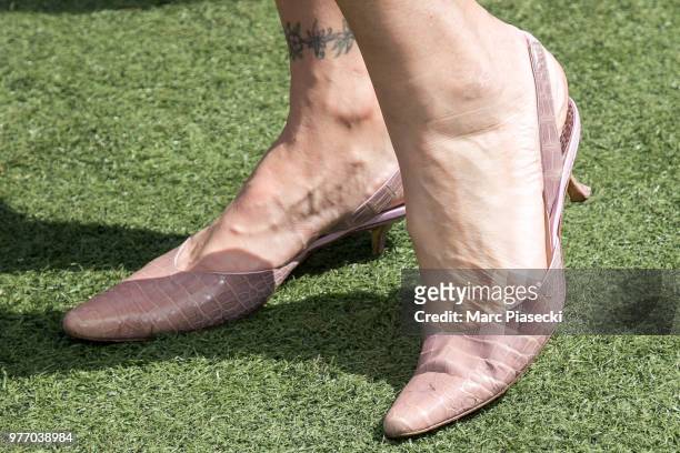 Supermodel Stephanie Seymour, shoe detail, attends the Prix de Diane Longines 2018 at Hippodrome de Chantilly on June 17, 2018 in Chantilly, France.