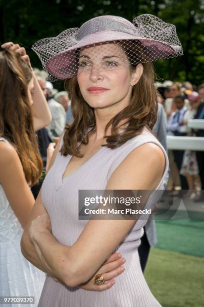 Model Stephanie Seymour attends the Prix de Diane Longines 2018 at Hippodrome de Chantilly on June 17, 2018 in Chantilly, France.