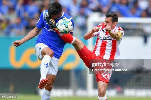 Dpatop - 28 April 2018, Germany, Darmstadt, soccer: 2nd Bundesliga, SV Darmstadt 98 vs 1. FC Union Berlin, in the Stadion am Boellenfalltor....