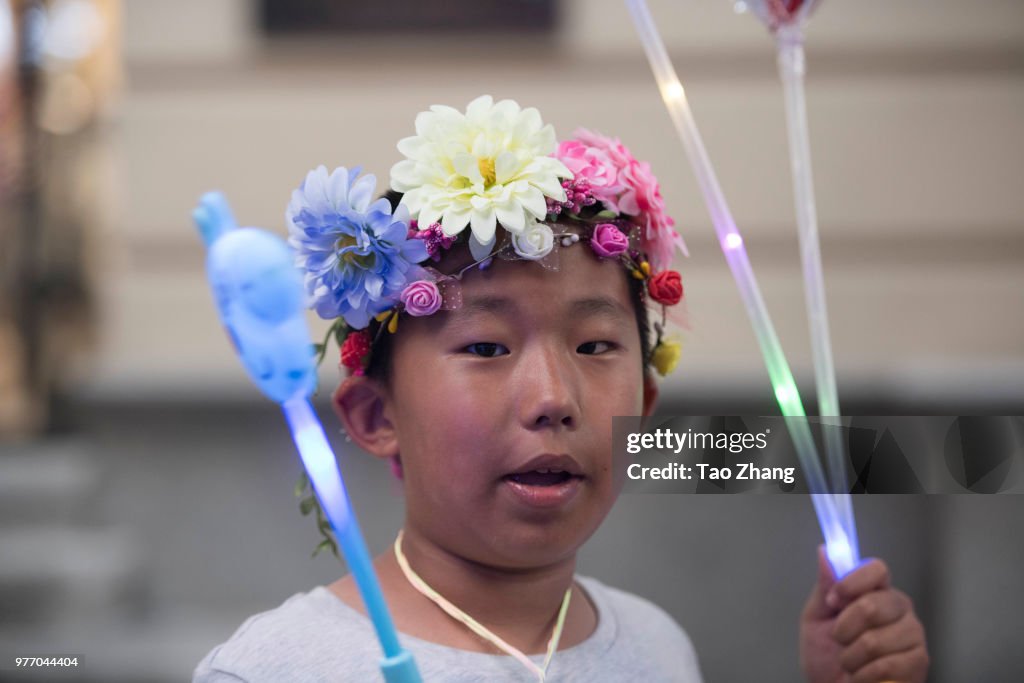 Chinese Celebrate The Dragon Boat Festival