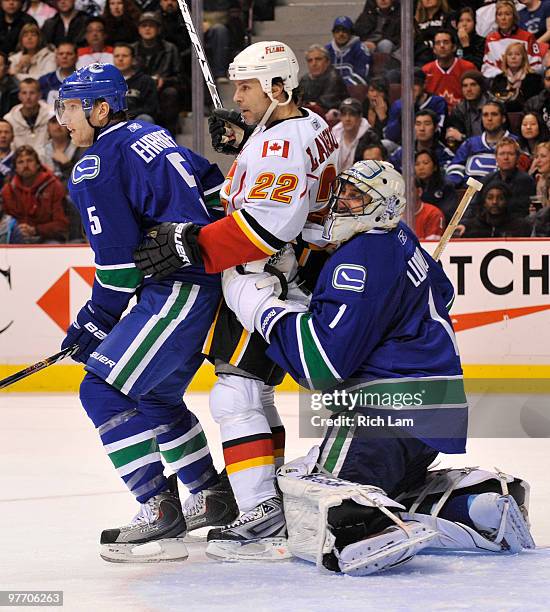 Calgary Flames Daymond Langkow Photos and Premium High Res Pictures