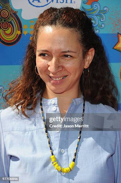 Actress Maya Rudolph arrives at the Make A Wish Foundation event hosted by Kevin and Steffiana James at Santa Monica Pier on March 14, 2010 in Santa...