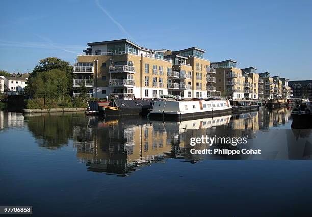 grand union canal. - grand union canal stock pictures, royalty-free photos & images