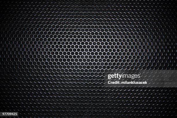speaker grille - rockmuziek stockfoto's en -beelden