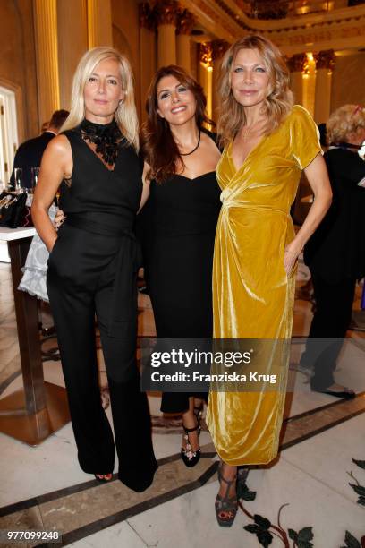 Judith Milberg, Sedef Ayguen and Ursula Karven attend the 'Staatsoper fuer alle' open air concert at Bebelplatz on June 17, 2018 in Berlin, Germany.