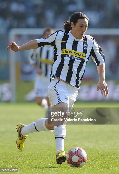 Mauro German Camoranesi of Juventus FC in action during the Serie A match between Juventus FC and AC Siena at Stadio Olimpico di Torino on March 14,...