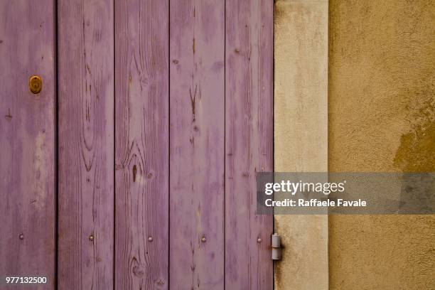 provence: lilas & bleu i - lilas stock pictures, royalty-free photos & images