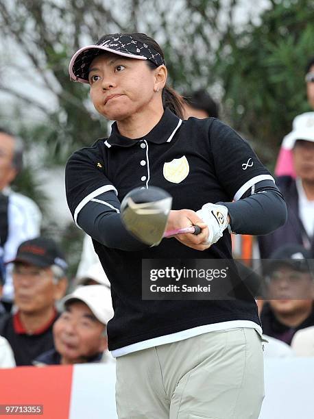 Mie Nakata hits a tee shot during the round two of the Yokohama Tire Golf Tournament PRGR Ladies Cup at Tosa Country Club on March 13, 2010 in Kochi,...