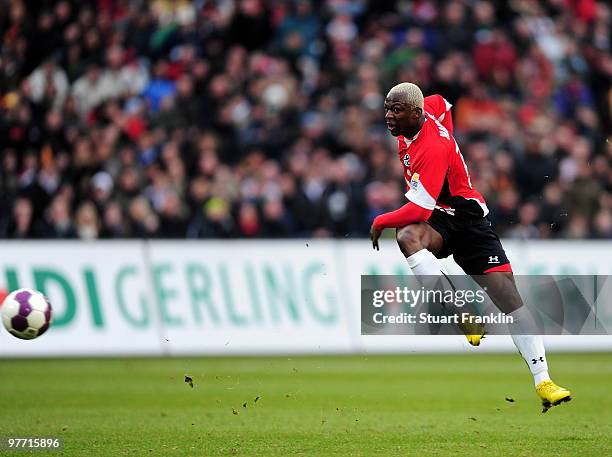 Arouna Kone of Hannover in action during the Bundesliga match between Hannover 96 and Eintracht Frankfurt at AWD-Arena on March 13, 2010 in Hanover,...