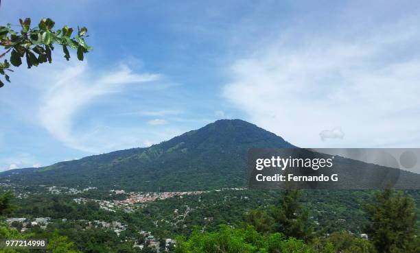 san salvador volcano - san salvador volcano stock pictures, royalty-free photos & images